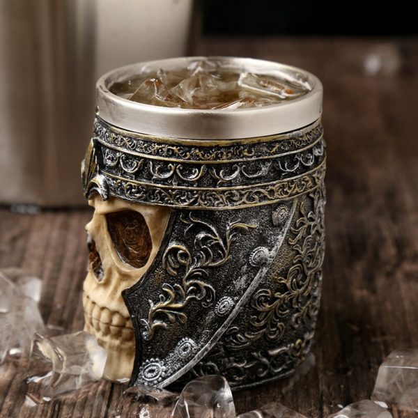 Hot Retro Horn Skull Resin Beer Mug Stainless Steel Skull Knight Halloween Coffee Cup Viking Tea Mug Pub Bar Decoration